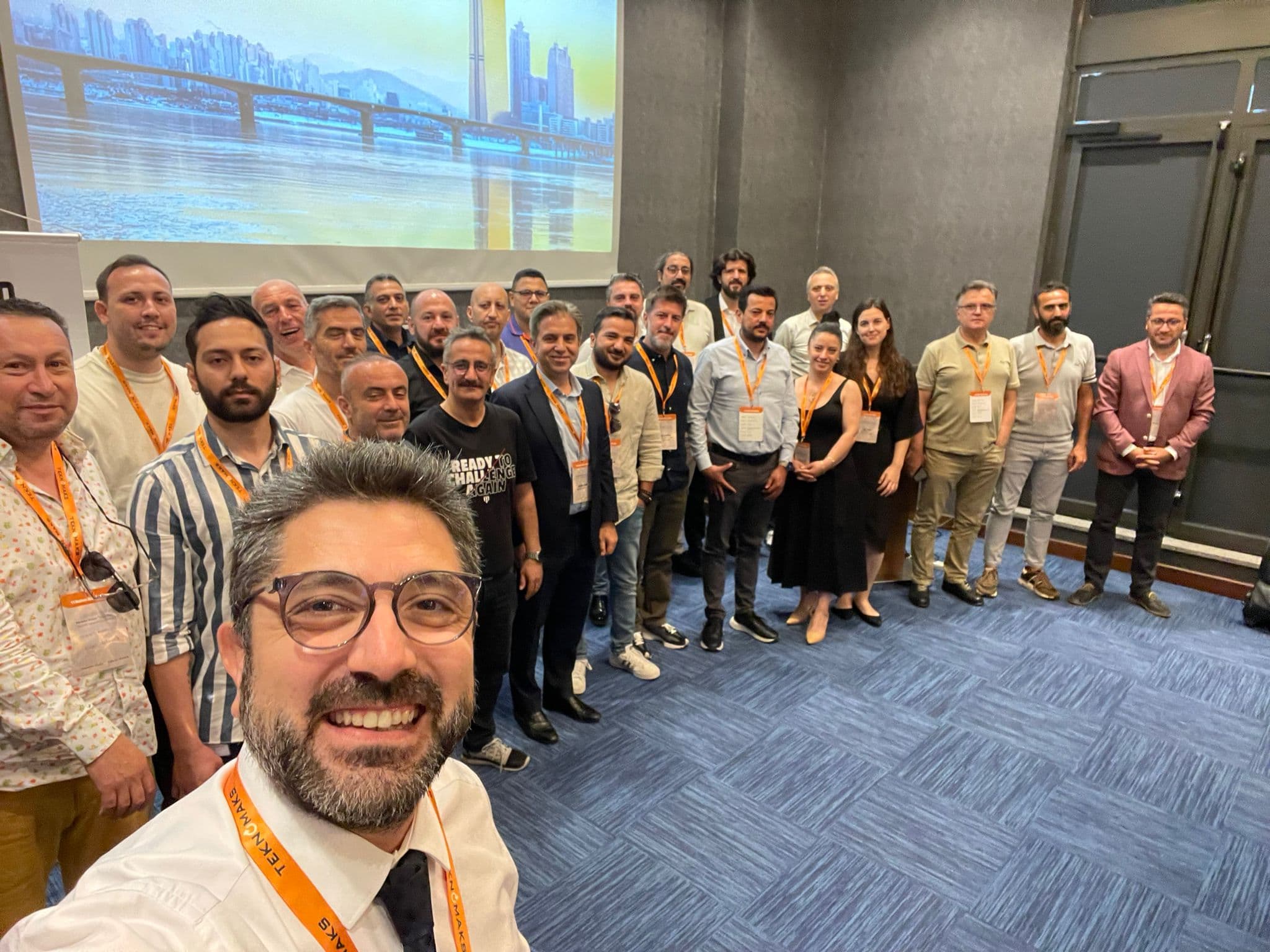 Reach out to world brands with your trusted partner.